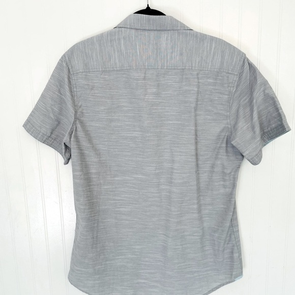 Level Ten Men’s dress shirt - Large - Picture 8 of 10